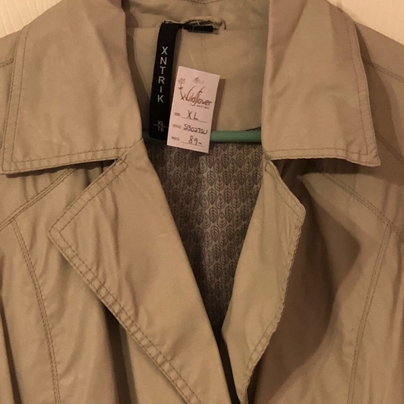 Rain jacket - Picture 3 of 4